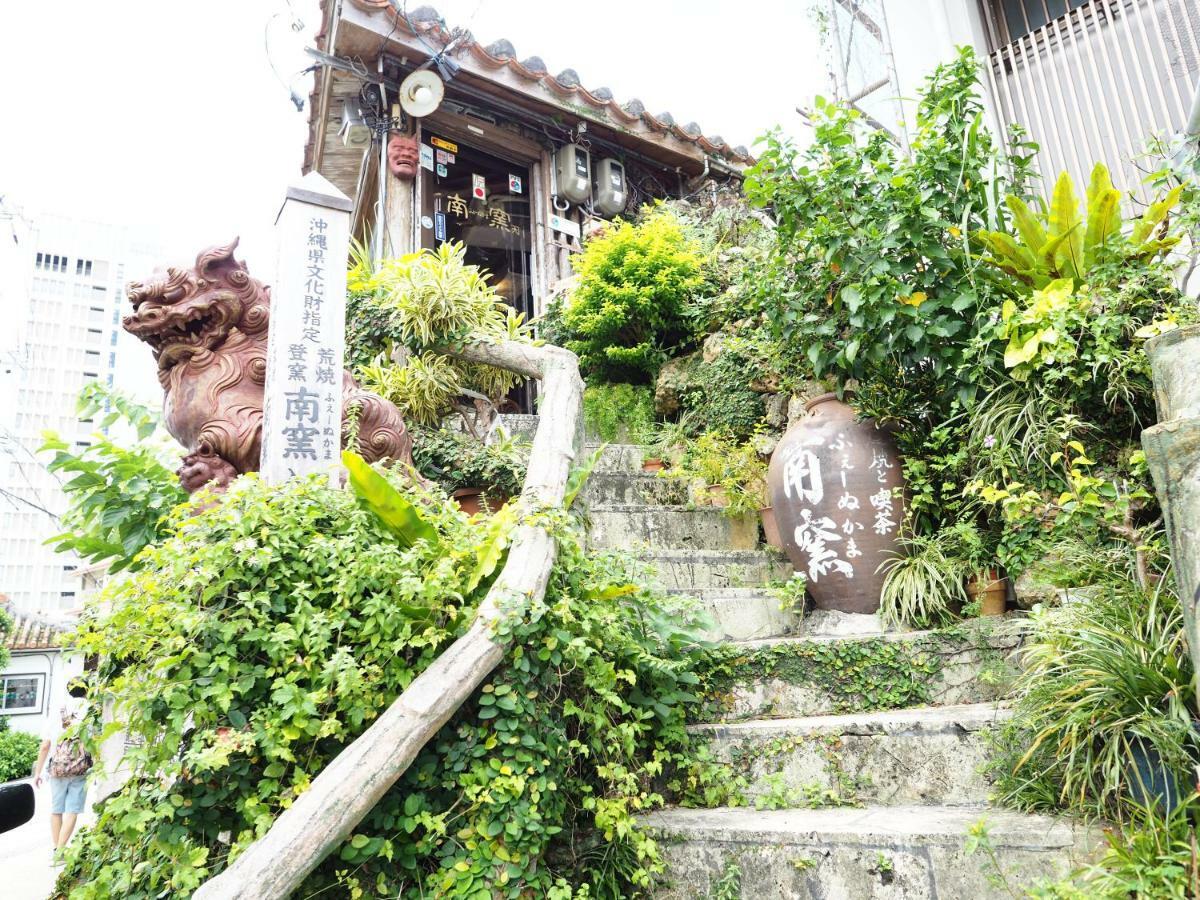 Holiday Homes Tsuboya 301 Naha Exterior photo